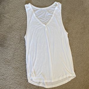 Henley Tank